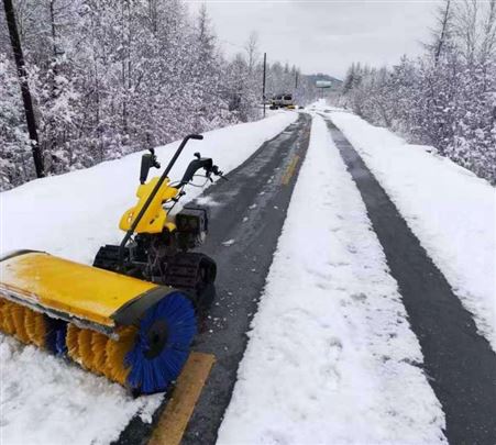 冬季街道除雪设备手扶式除雪机 多功能清雪机 小型扫雪机